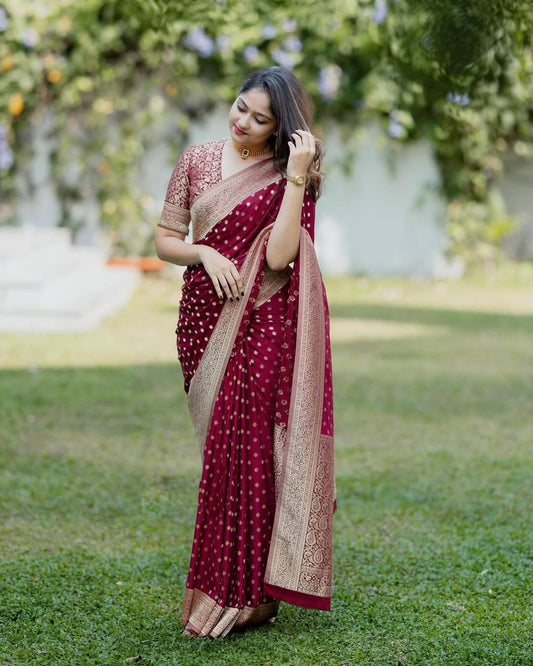 Banarasi Style Pure Kanjivaram Silk Jacquard Kanchipuram Pattu Saree With Un-Stiched Blouse For Women
