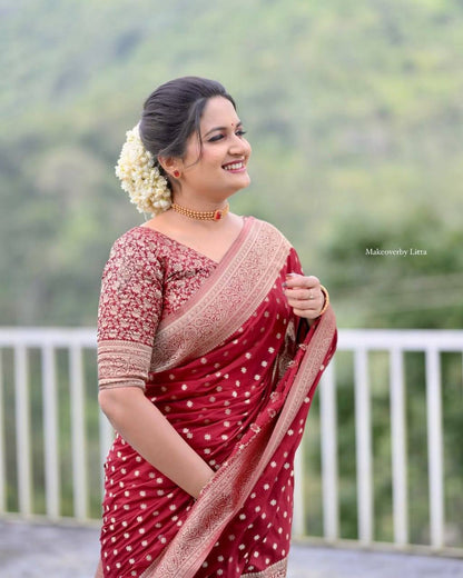 Banarasi Style Pure Kanjivaram Silk Jacquard Kanchipuram Pattu Saree With Un-Stiched Blouse For Women