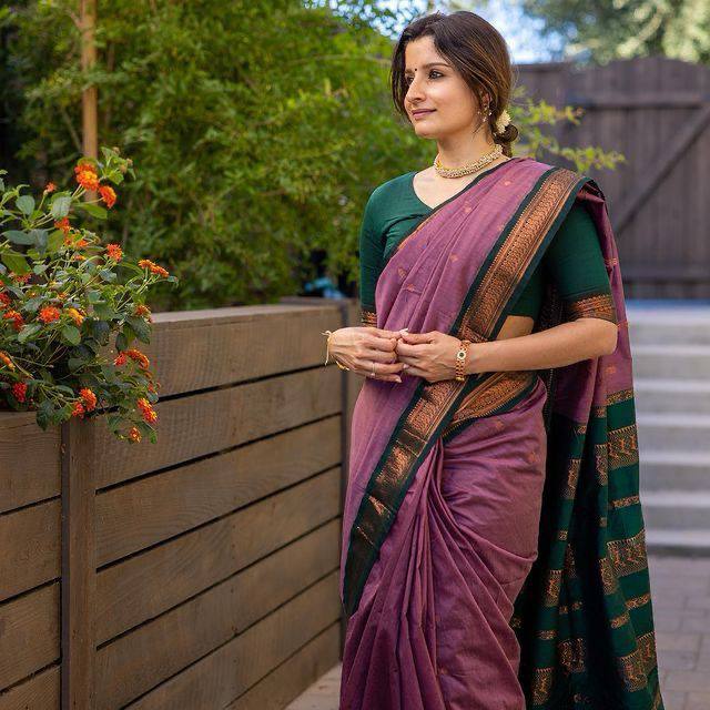 Woven Kanjeevaram, Banarasi Silk Jacquard Soft Silk Saree