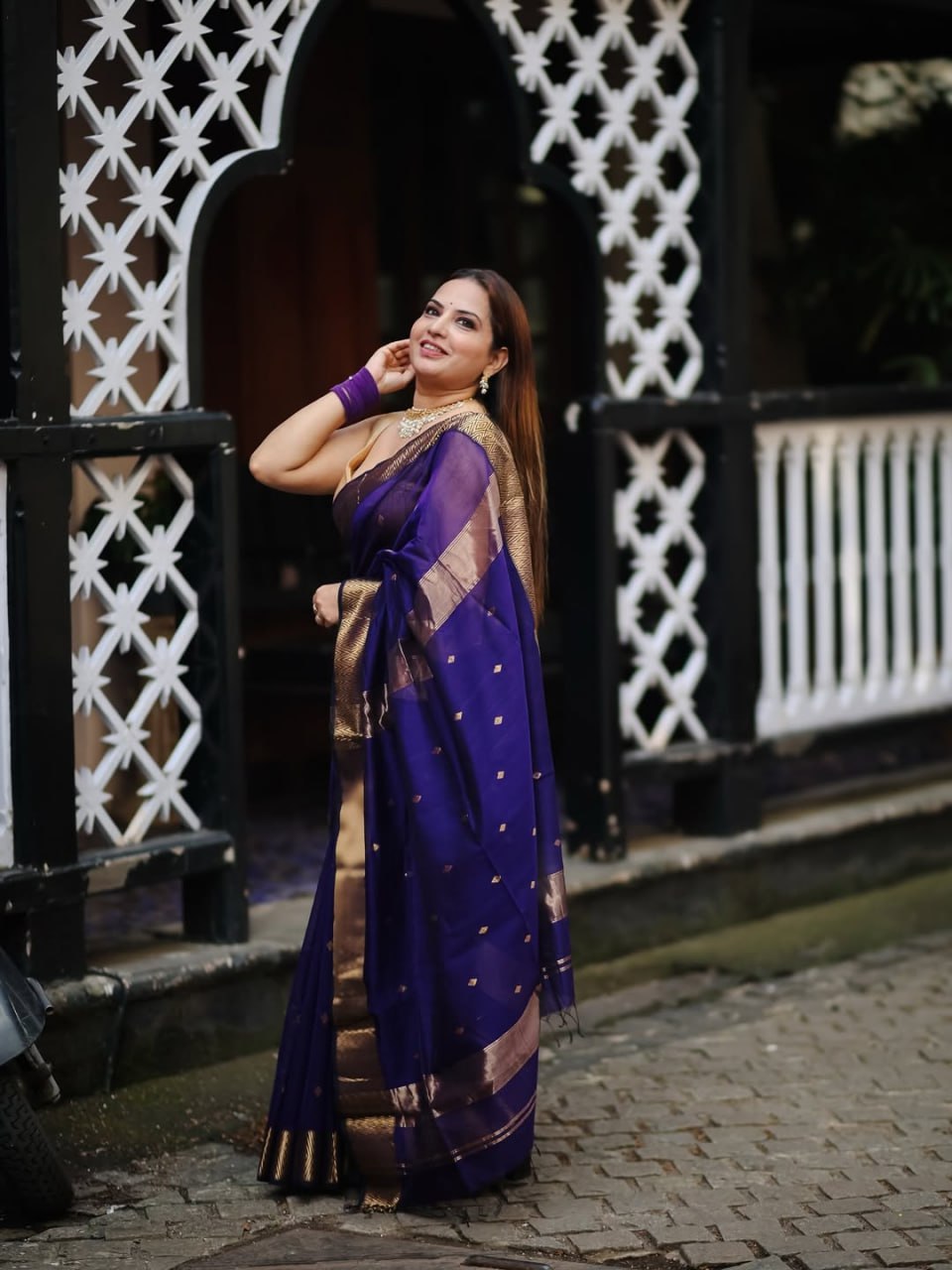Maheshwari Silk Coton Saree - Wine