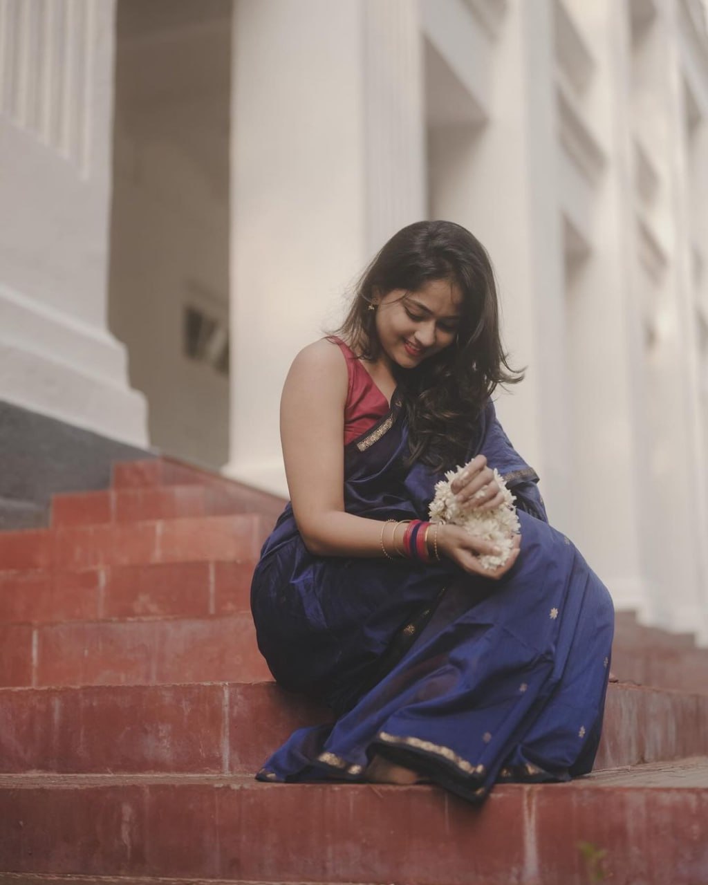 Pure Banarasi Silk Saree Weaved With Zari Comes With Heavy Banarasi Brocade Blouse