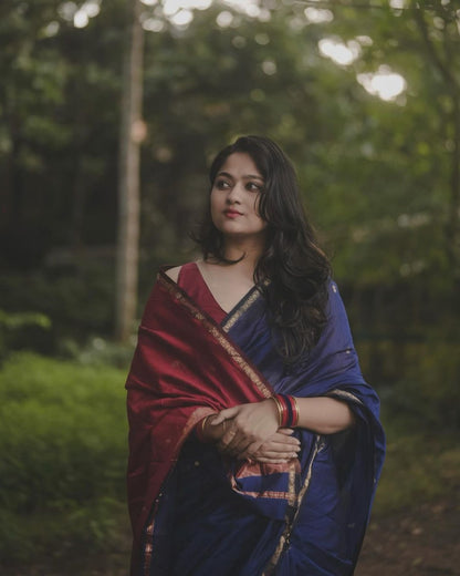 Pure Banarasi Silk Saree Weaved With Zari Comes With Heavy Banarasi Brocade Blouse