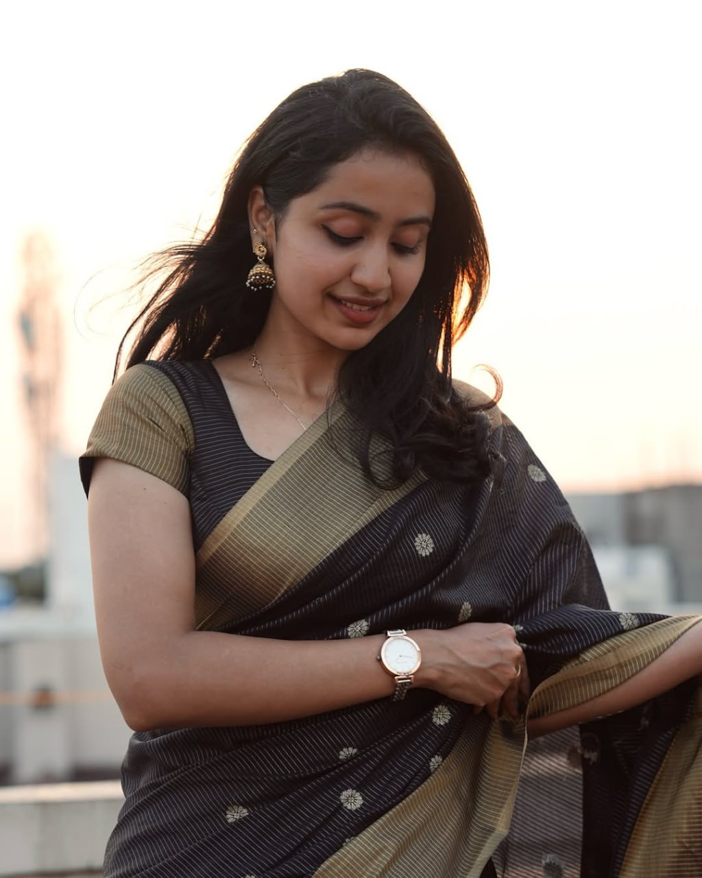 Sizzling Black Soft Silk Saree With Designer Blouse Piece