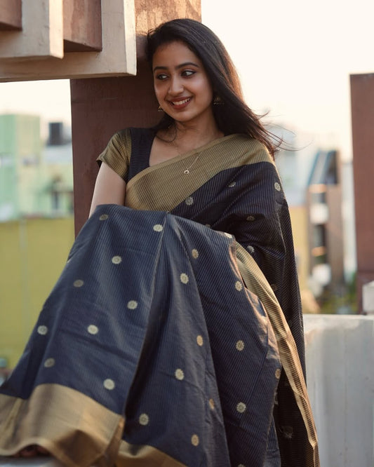 Sizzling Black Soft Silk Saree With Designer Blouse Piece
