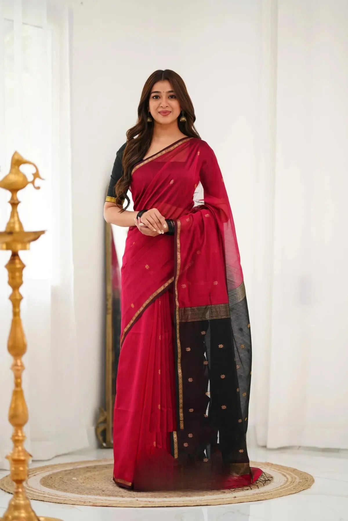 Maheshwari Silk Cotton Saree - Red And Black