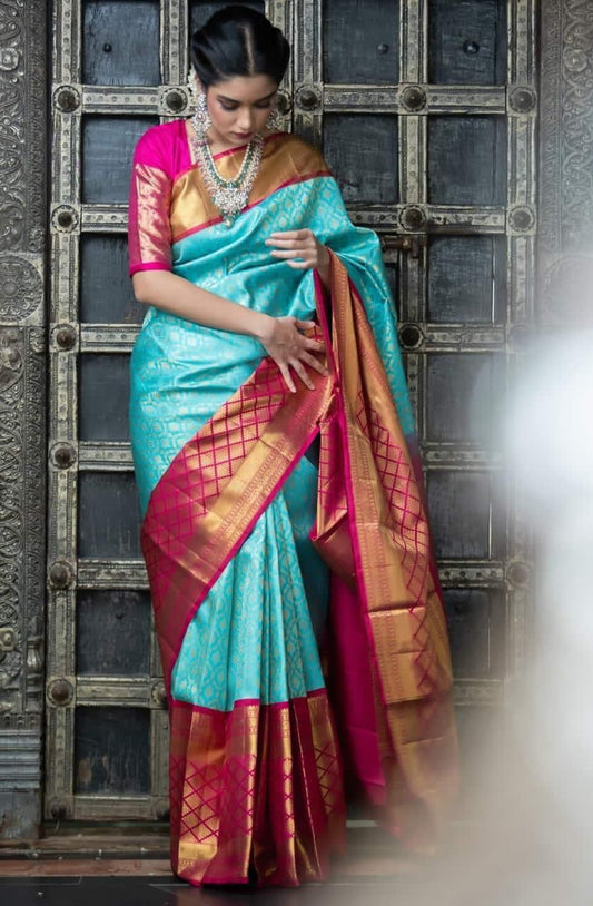 Light Blue Jacquard Machine Weave Silk Blend Saree With Blouse Piece