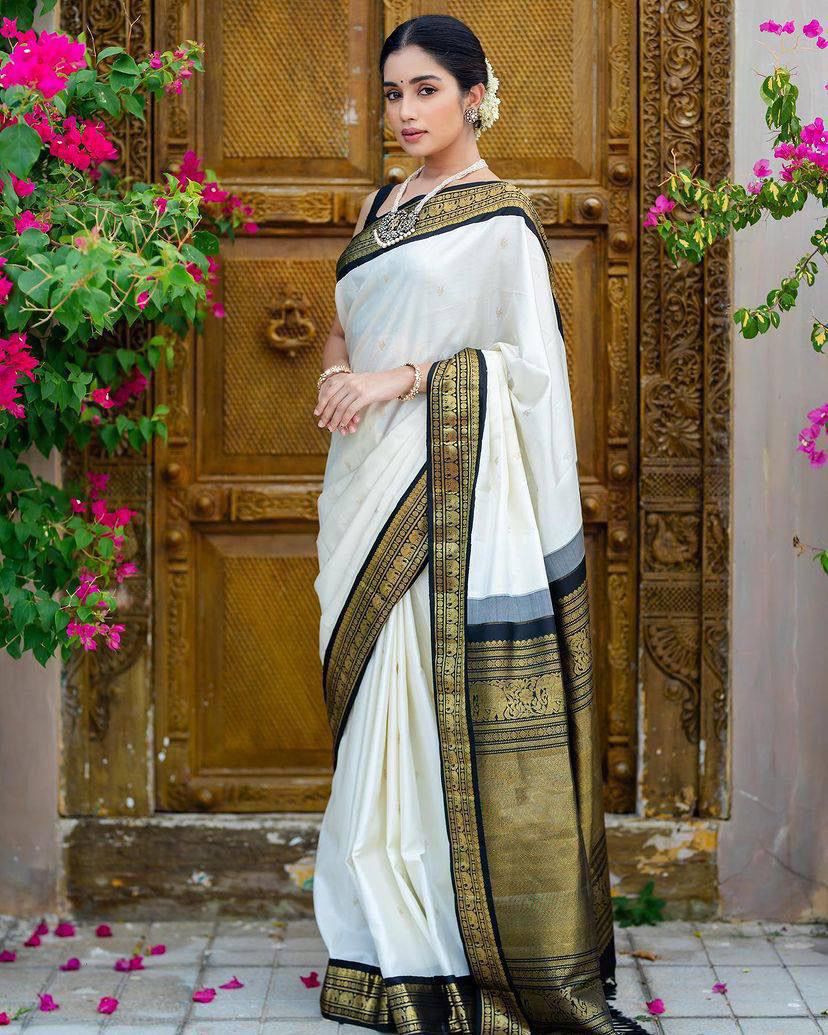 White Black Kanjivaram Pure Zari Woven Soft Silk With Unstitching Blouse Piece For Women