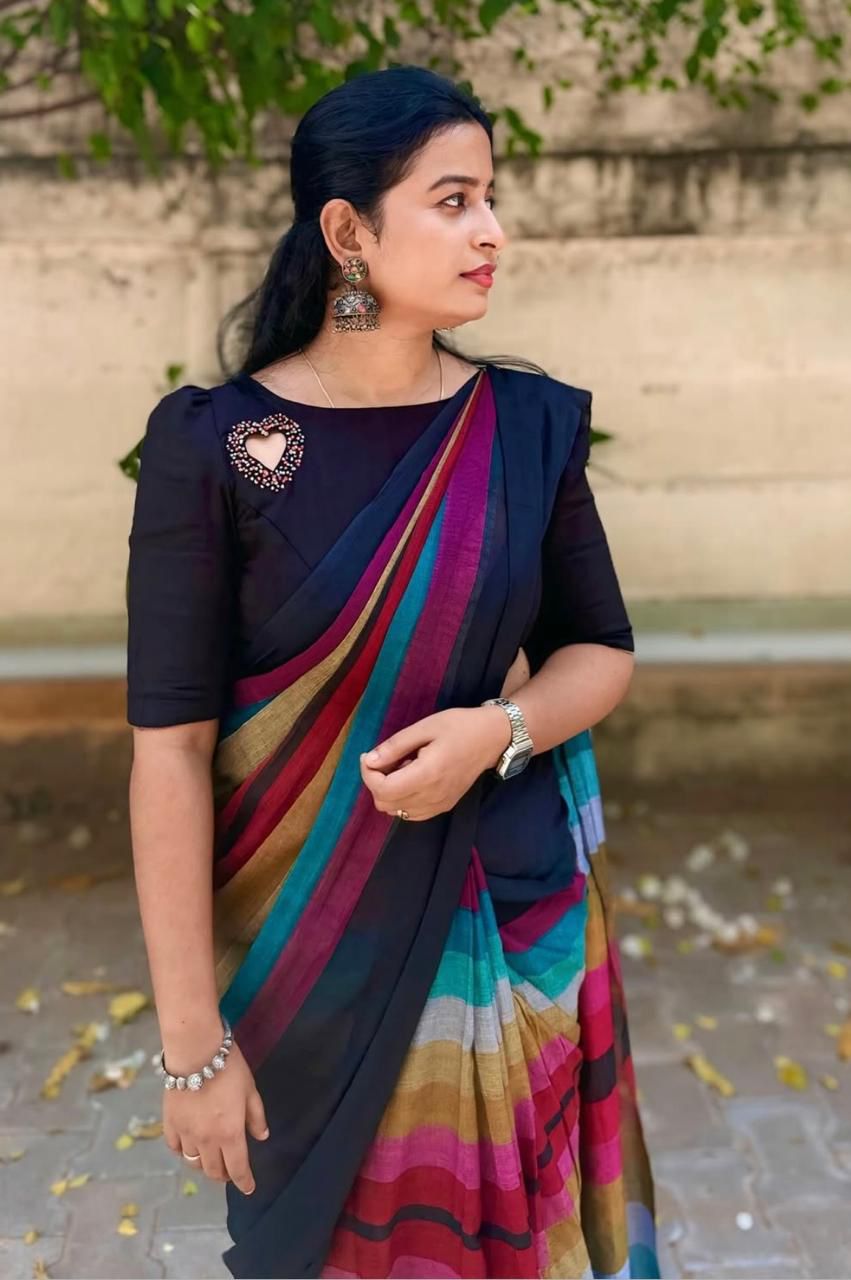 Digital Print Handloom Pure Linen Cotton Saree  (Black)