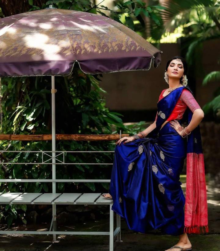 Blue Soft Lichi Silk Saree With Unstitched Blouse Piece For Women