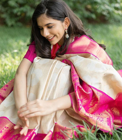 Pink And White Printed Bollywood Pure Silk Saree With Unstitching Blouse Piece For Women