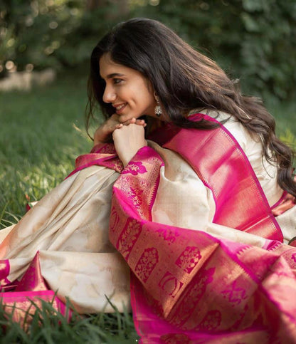 Pink And White Printed Bollywood Pure Silk Saree With Unstitching Blouse Piece For Women