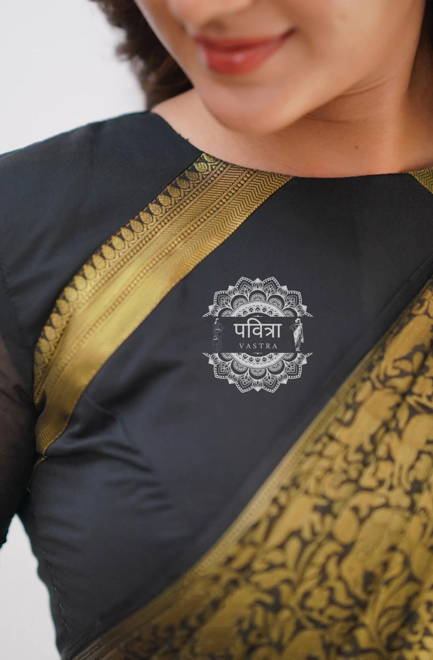 Floral Woven Kanjivaram Saree with Contrast Border  For Women
