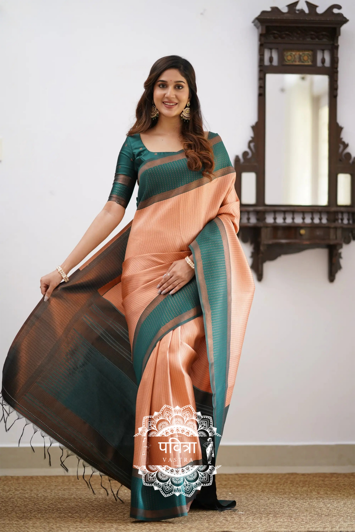Banarasi Woven Saree with Contrast Border