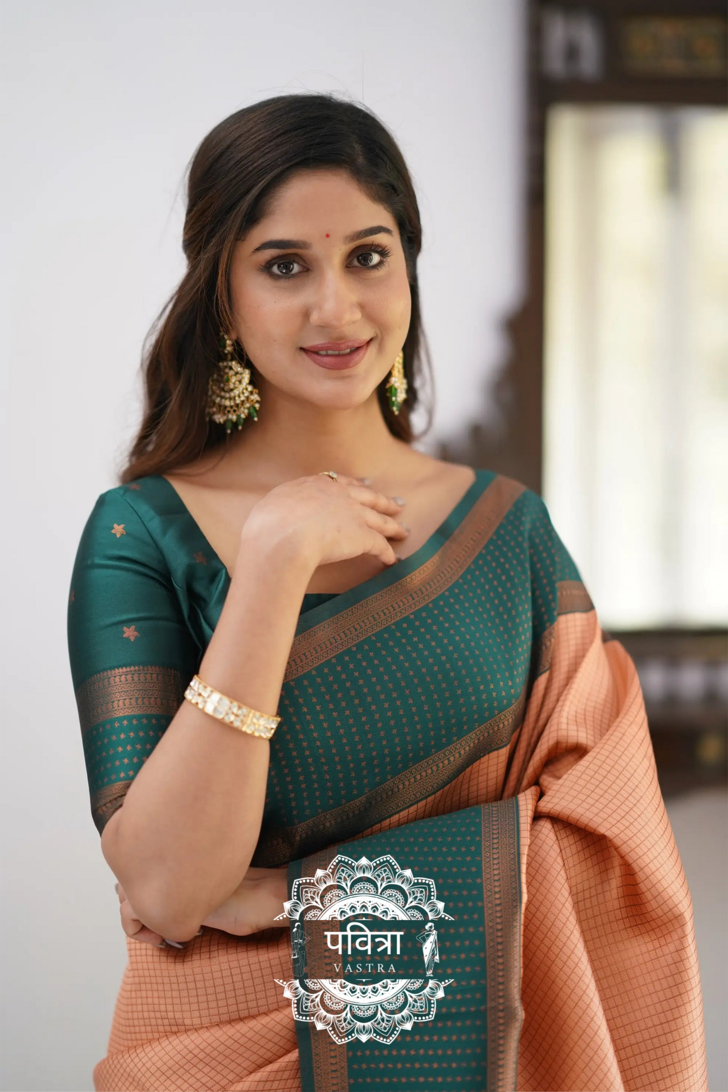Banarasi Woven Saree with Contrast Border