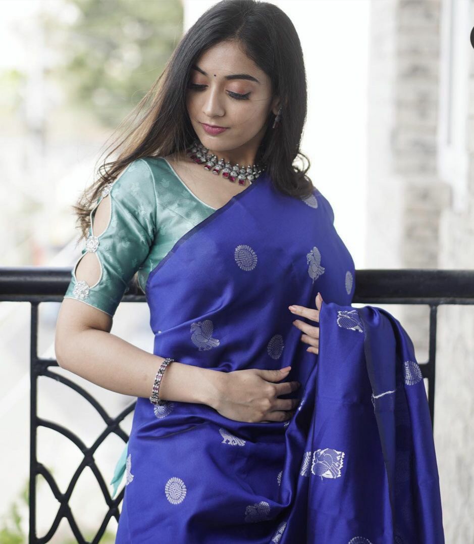 Woven, Animal Print, Embroidered, Floral Print, Hand Painted, Printed, Solid/Plain, Applique Kanjivaram Jacquard, Pure Silk Saree