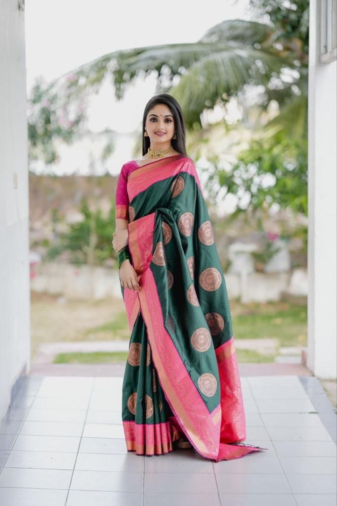 Green Self Design Kanjivaram Soft Lichi Silk Saree With Unstitched Blouse Piece For Women
