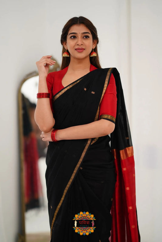 Maheshwari Silk Cotton Saree - BlackAnd Maroonish Red