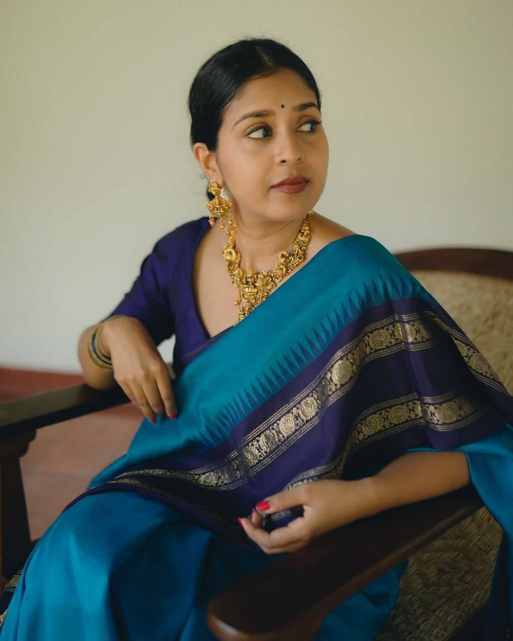 Woven Banarasi Jacquard Saree  (Blue)