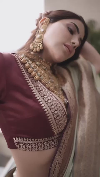 Cream Solid/Plain Bollywood Jacquard Silk Blend Saree With Unstitching Blouse Piece For Women