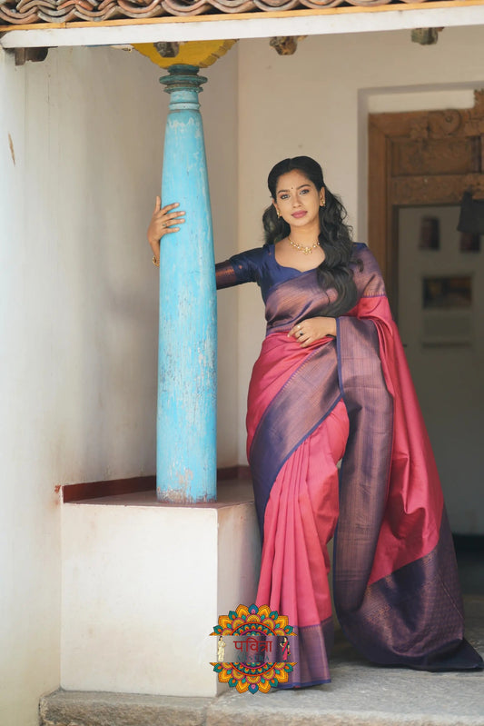 Women Banarasi Woven Saree with Contrast Border